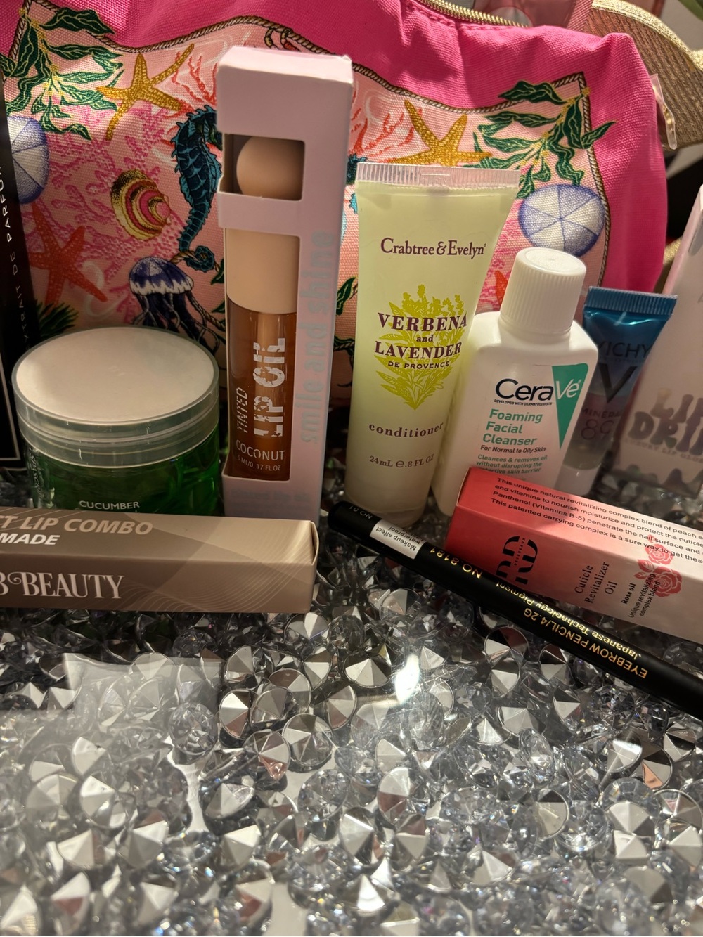 Assorted Women’s Makeup & Skincare 17pc - Picture 5 of 8